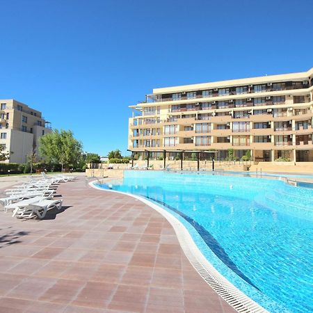 Menada Luxor Apartments Sveti Vlas Exterior photo