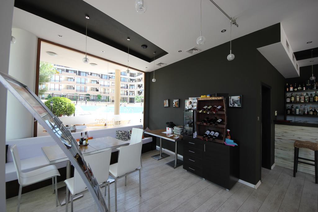 Menada Luxor Apartments Sveti Vlas Exterior photo