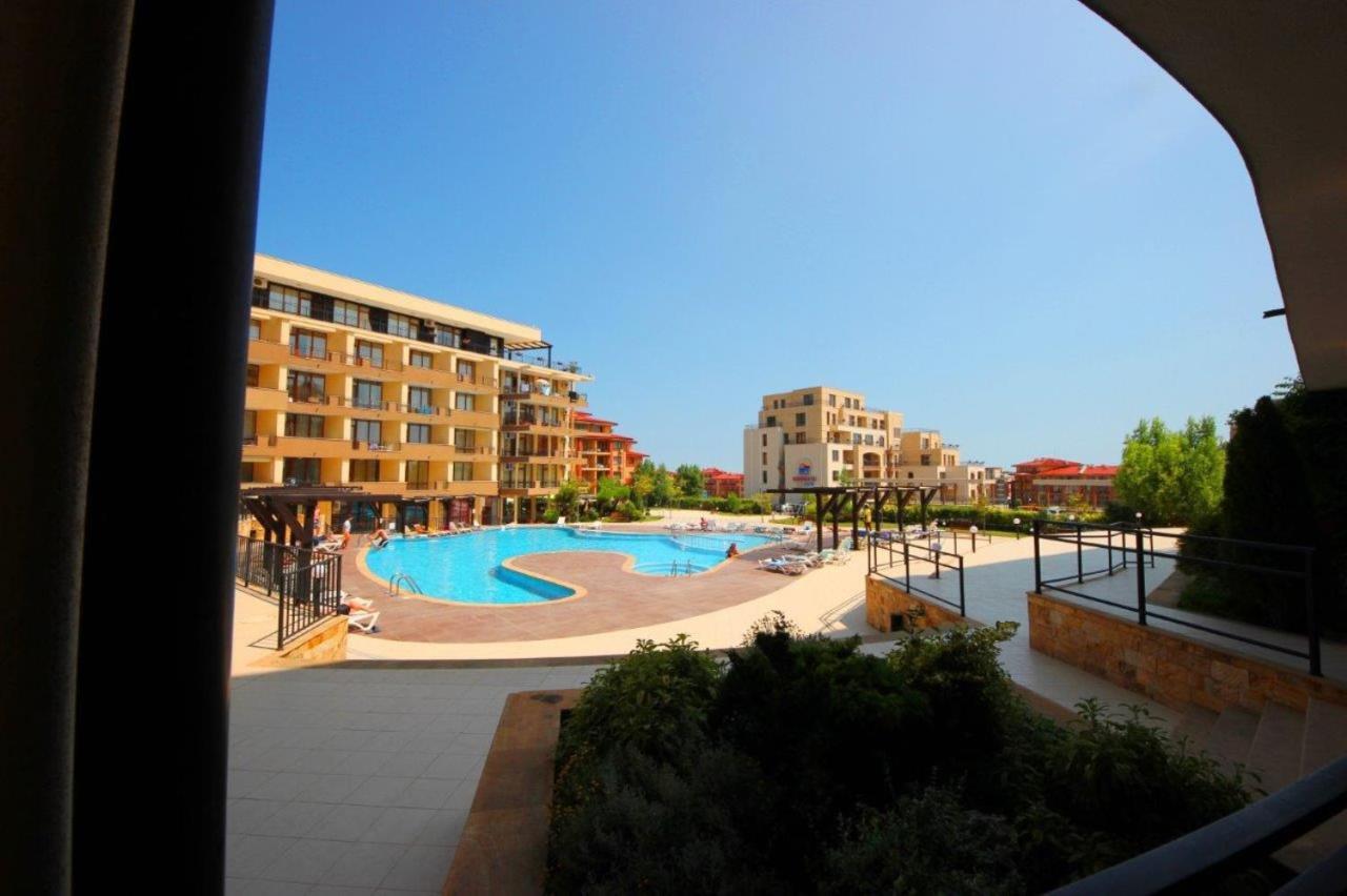 Menada Luxor Apartments Sveti Vlas Room photo
