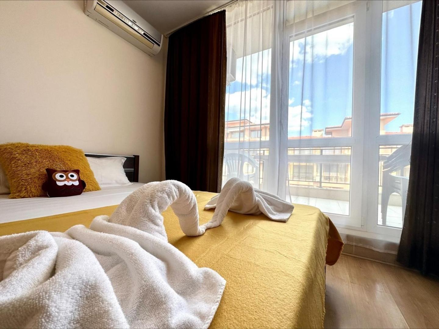Menada Luxor Apartments Sveti Vlas Room photo