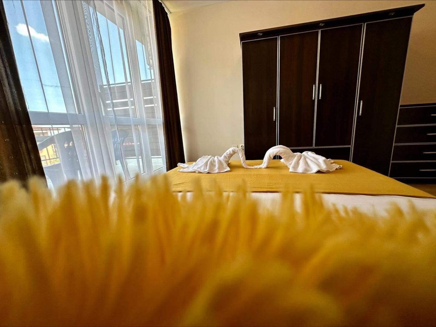 Menada Luxor Apartments Sveti Vlas Room photo