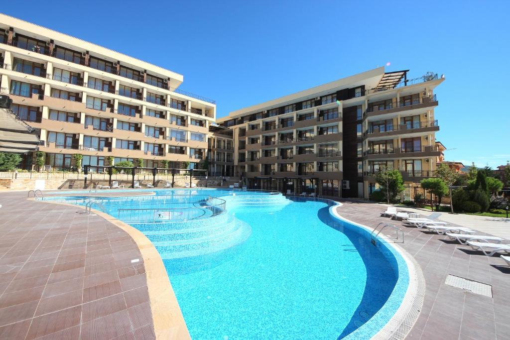 Menada Luxor Apartments Sveti Vlas Exterior photo