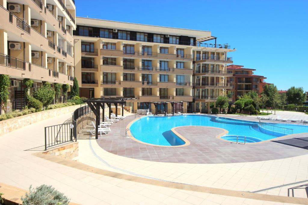 Menada Luxor Apartments Sveti Vlas Exterior photo