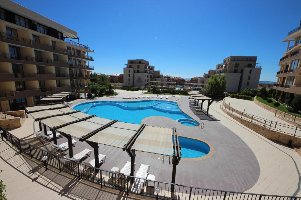 Menada Luxor Apartments Sveti Vlas Exterior photo