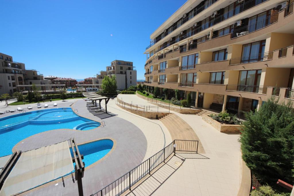 Menada Luxor Apartments Sveti Vlas Exterior photo