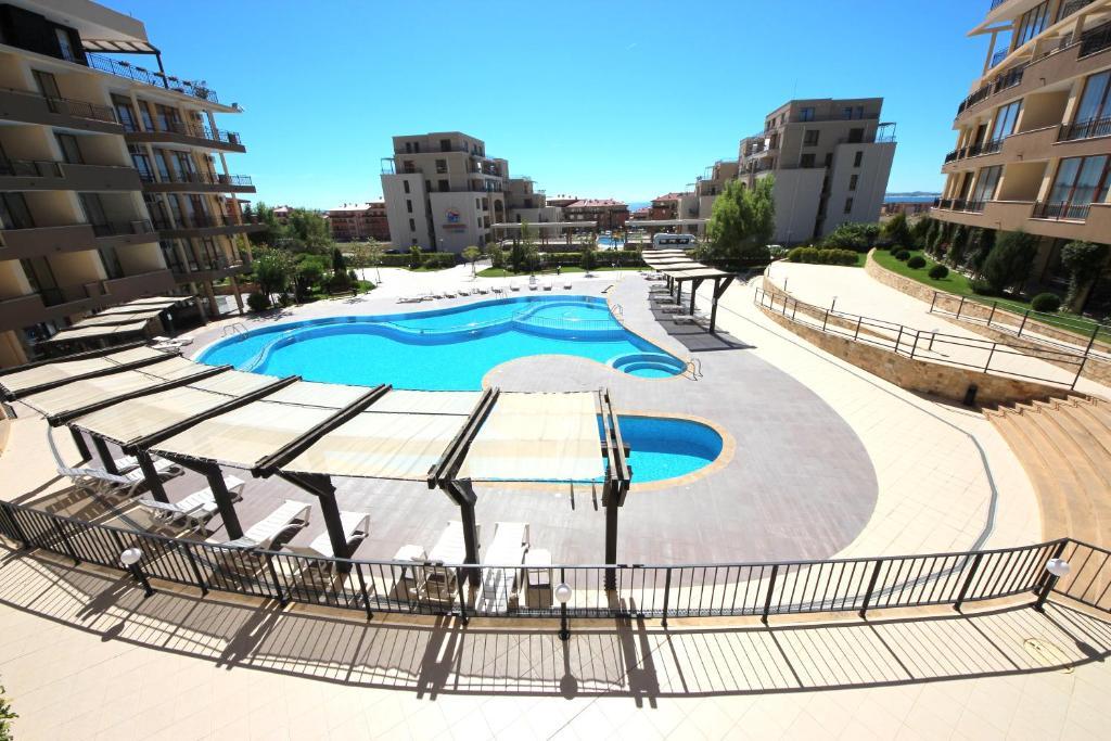 Menada Luxor Apartments Sveti Vlas Exterior photo