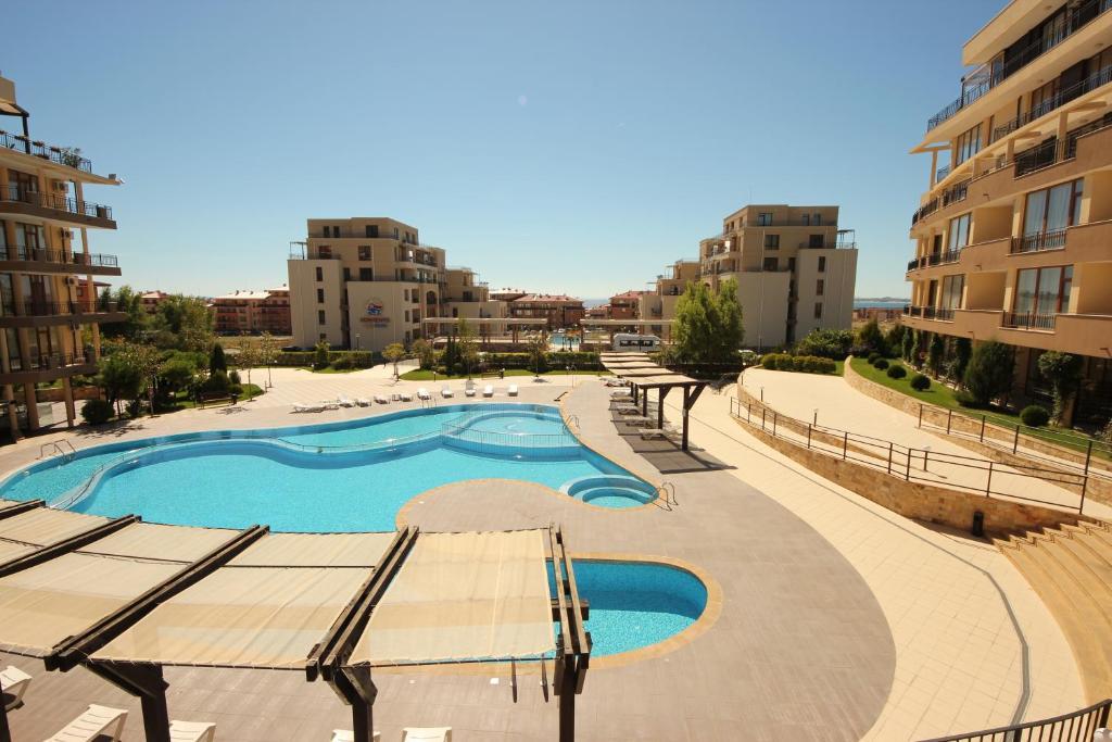 Menada Luxor Apartments Sveti Vlas Exterior photo